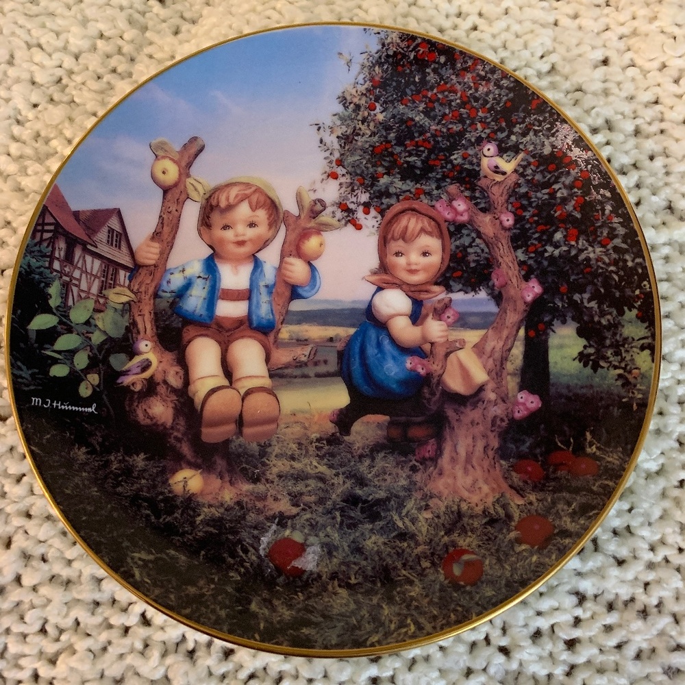 Hummel Collectors Plate, 1991.
